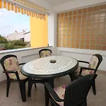 For Families With Children Stinjan, - 7423 아파트 *