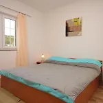 아파트 For Families With Children Stinjan, - 7423 풀라