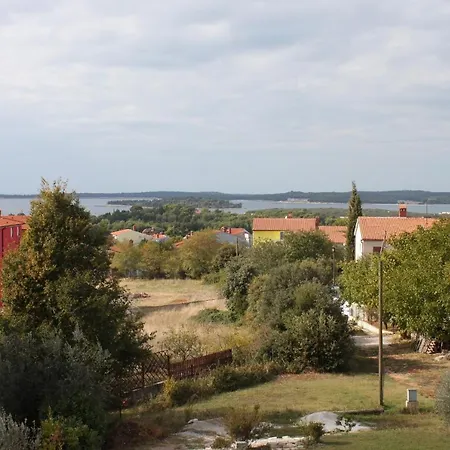 For Families With Children Stinjan, - 7423 Апартаменты