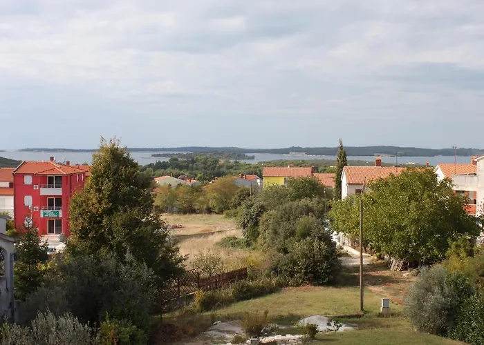 For Families With Children Stinjan, - 7423 Апартаменты